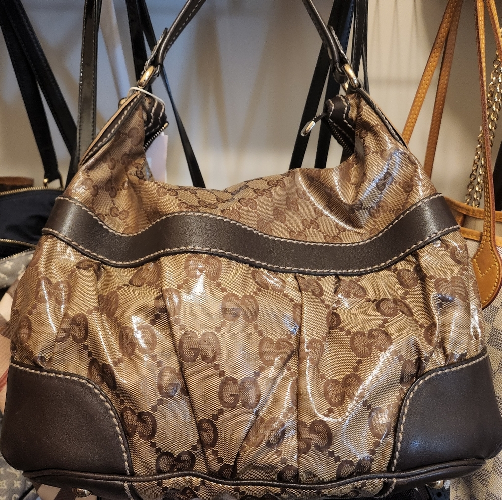 Gucci shoulder bag